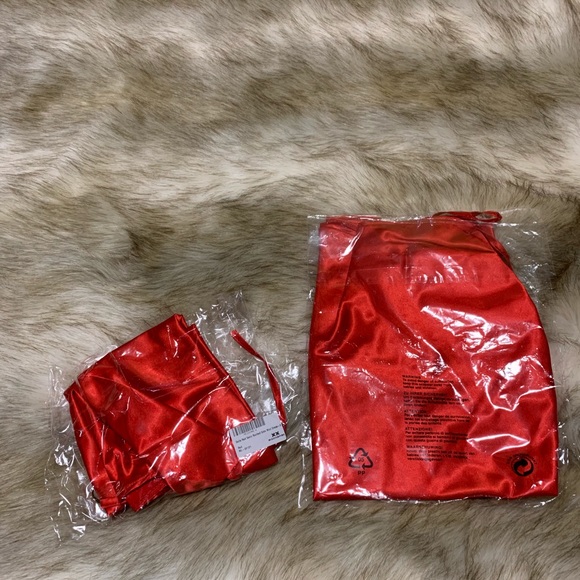 Sella Red Satin Ruched Side Mini Dress - Picture 4 of 4